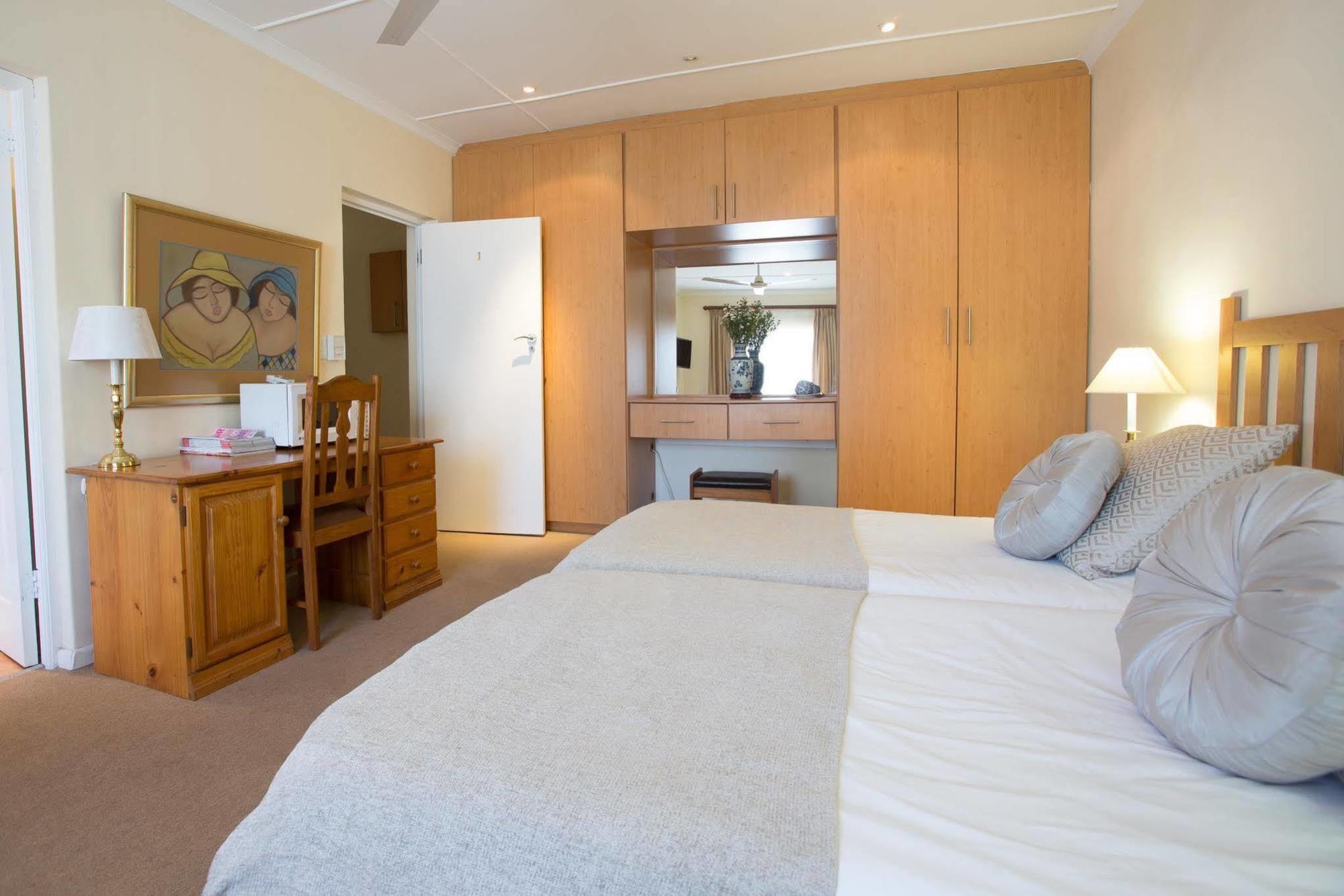 Coronata 20 B&B Stellenbosch Exterior foto